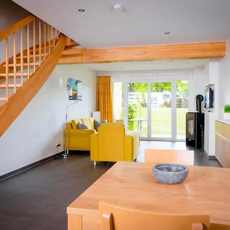 Habitación en casa particular Homes In 36483